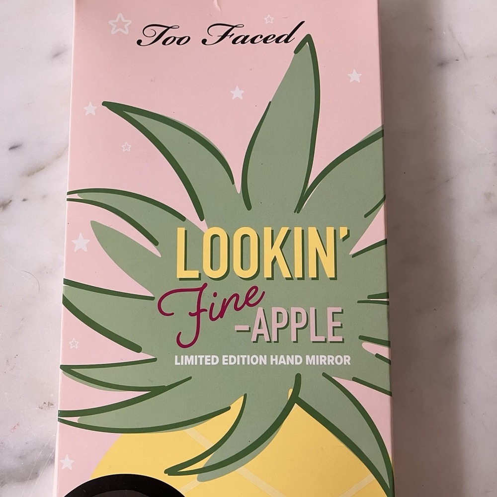 Too Faced Lookin' Fine-Apple Pineapple Hand Mirror Limited Edition 2018 NIB - Picture 2 of 11
